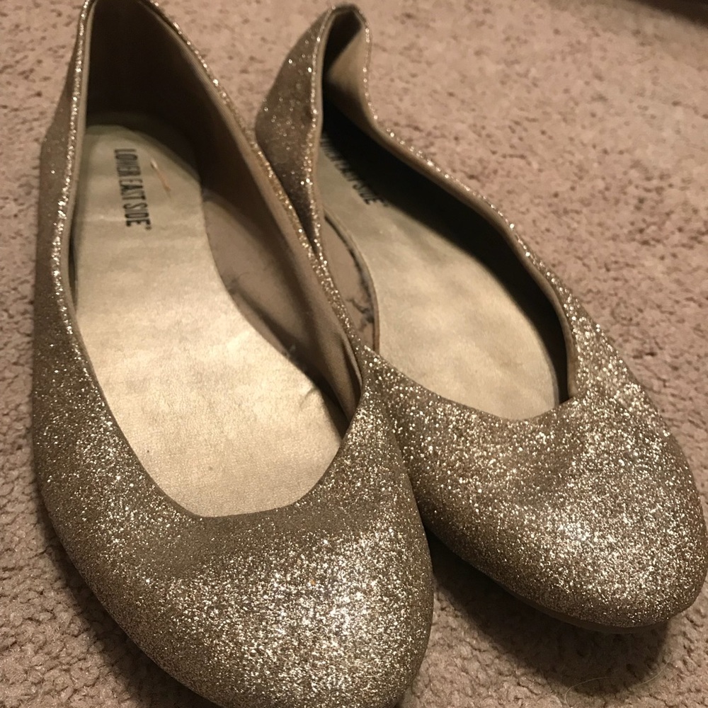 Sparky gold ballet flats